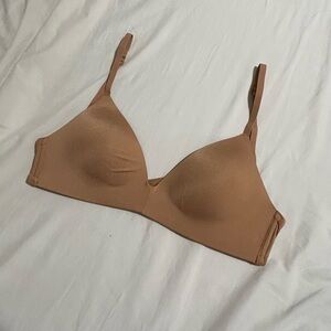 SKIMS wireless form t-shirt bra Ochre color